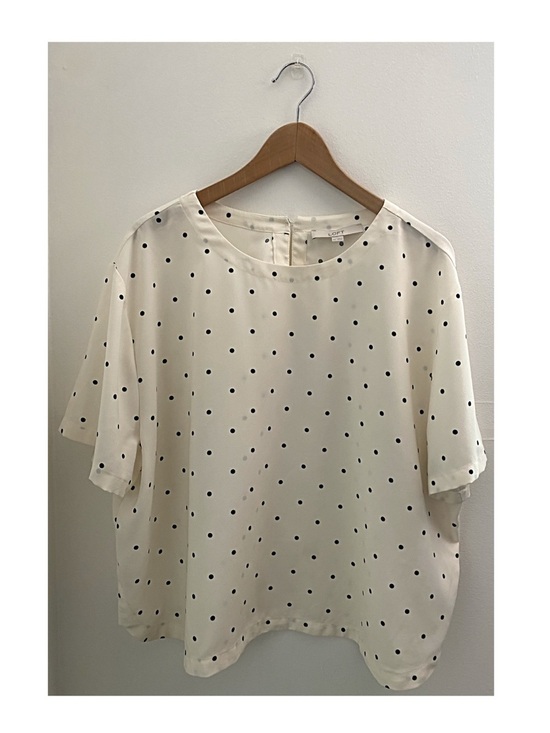 LOFT Tops - LOFT Dotted Short Sleeve Shirt Size XXL